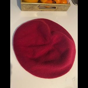 USED , Claudia Nichole 100% cashmere Burgundy beret , used once